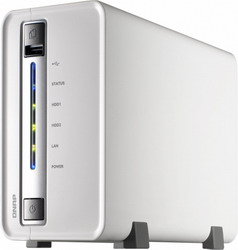   QNAP TS-210